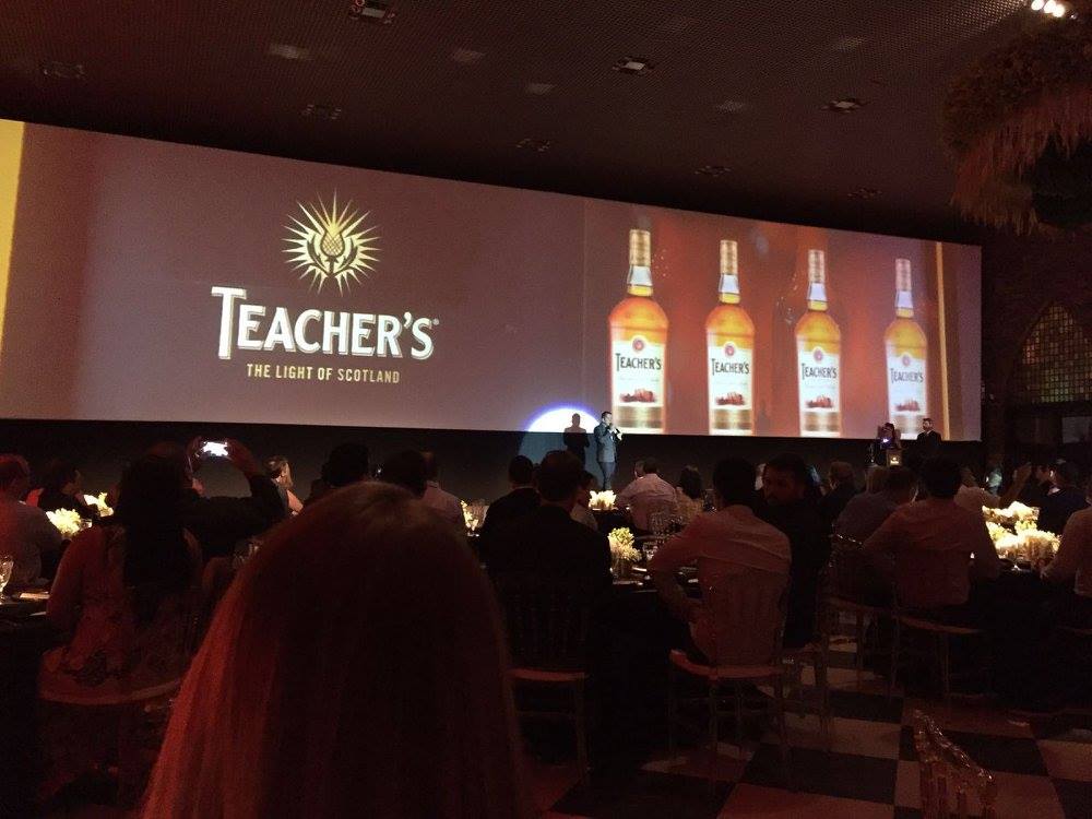LANÇAMENTO NOVA GARRAFA TEACHER'S